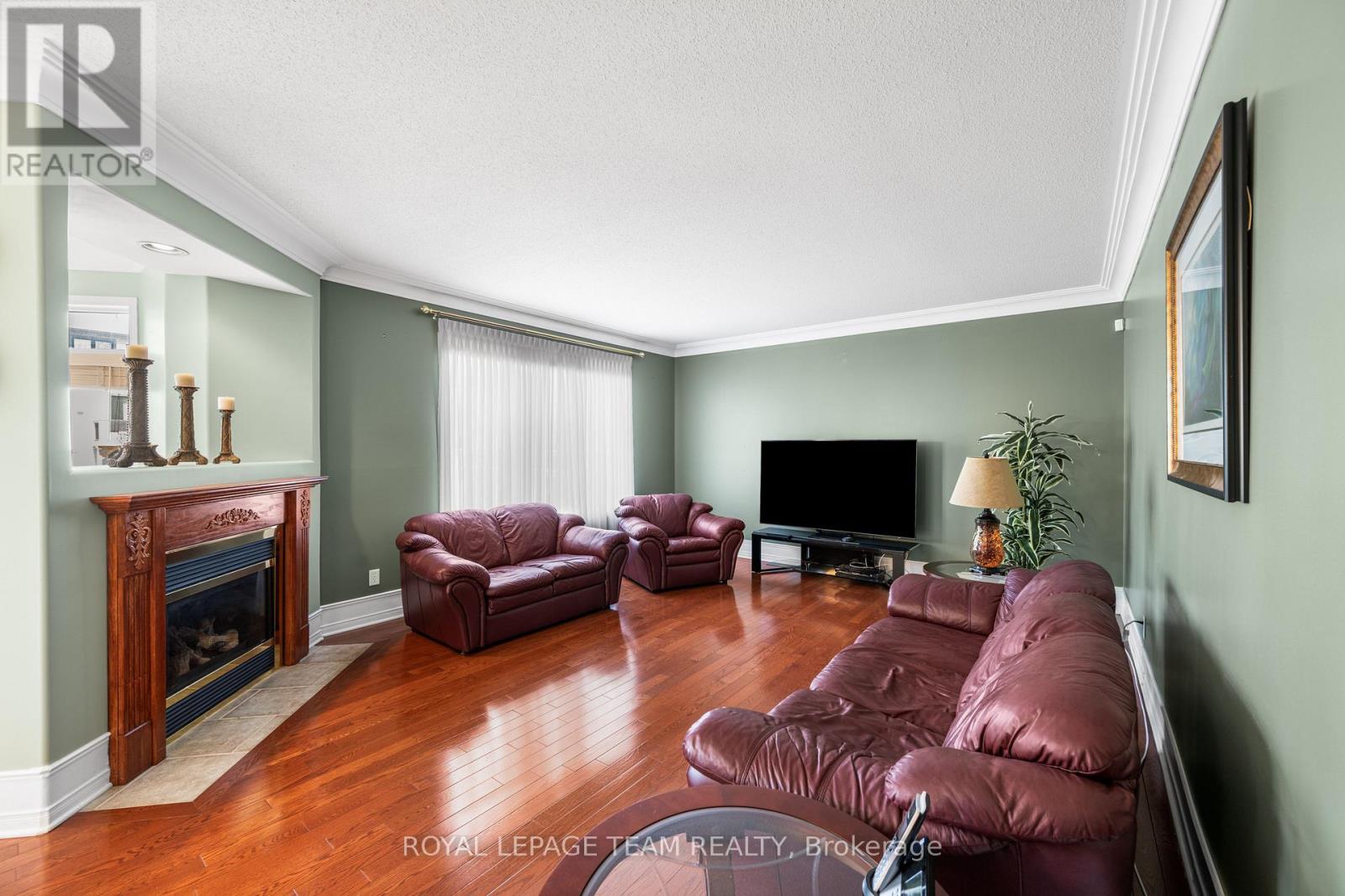 18 Tierney Drive, Ottawa, Ontario  K2J 4W2 - Photo 19 - X12341942