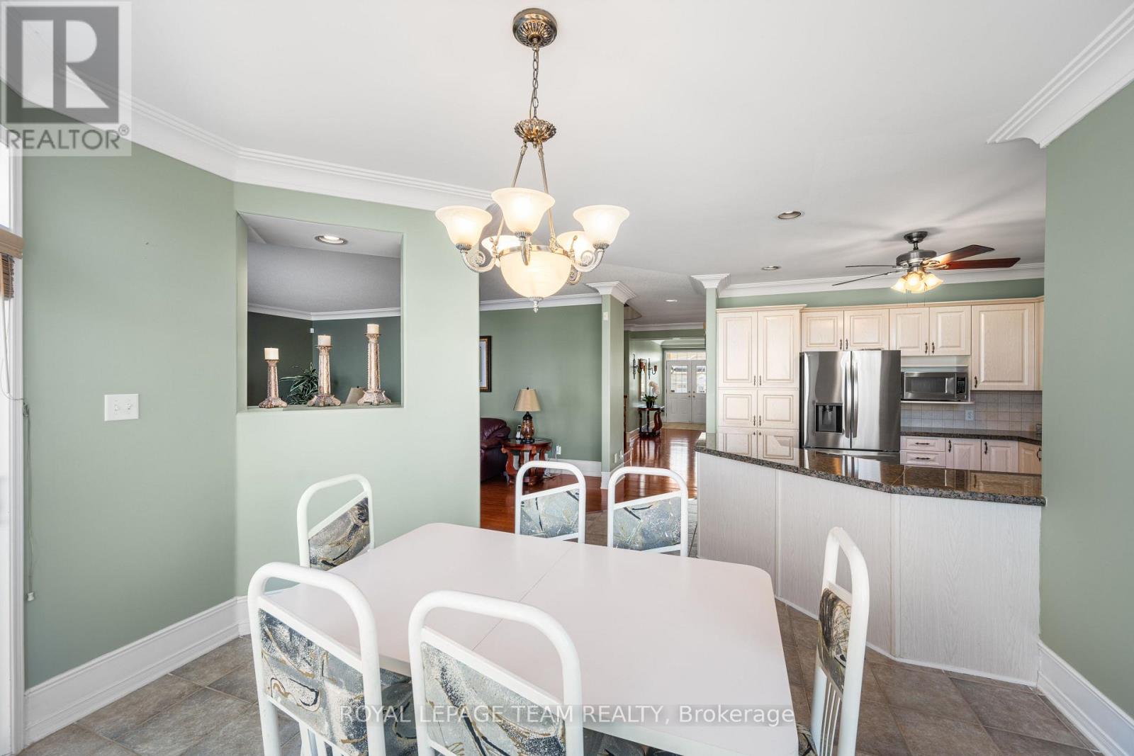 18 Tierney Drive, Ottawa, Ontario  K2J 4W2 - Photo 24 - X12341942
