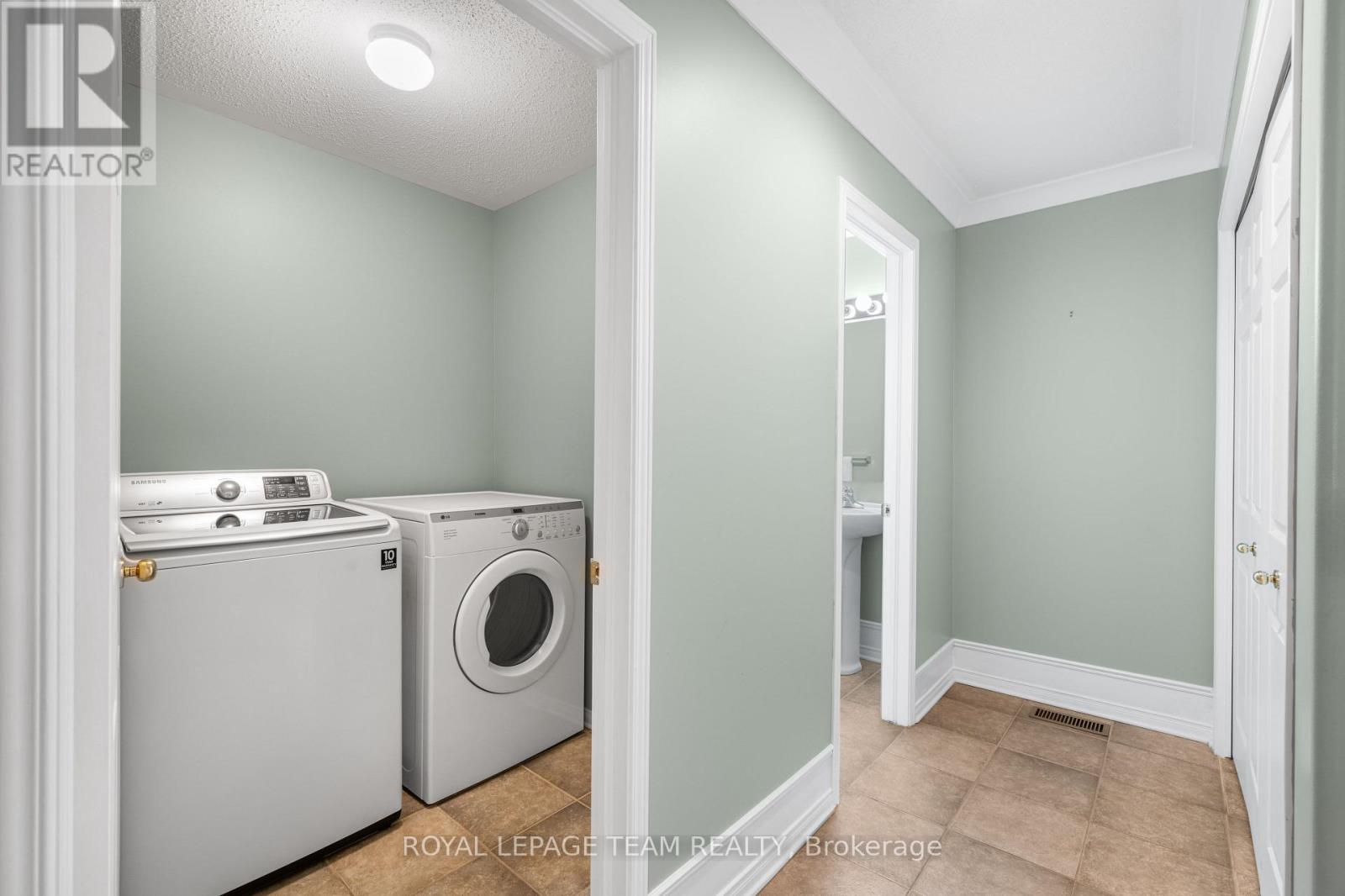 18 Tierney Drive, Ottawa, Ontario  K2J 4W2 - Photo 26 - X12341942