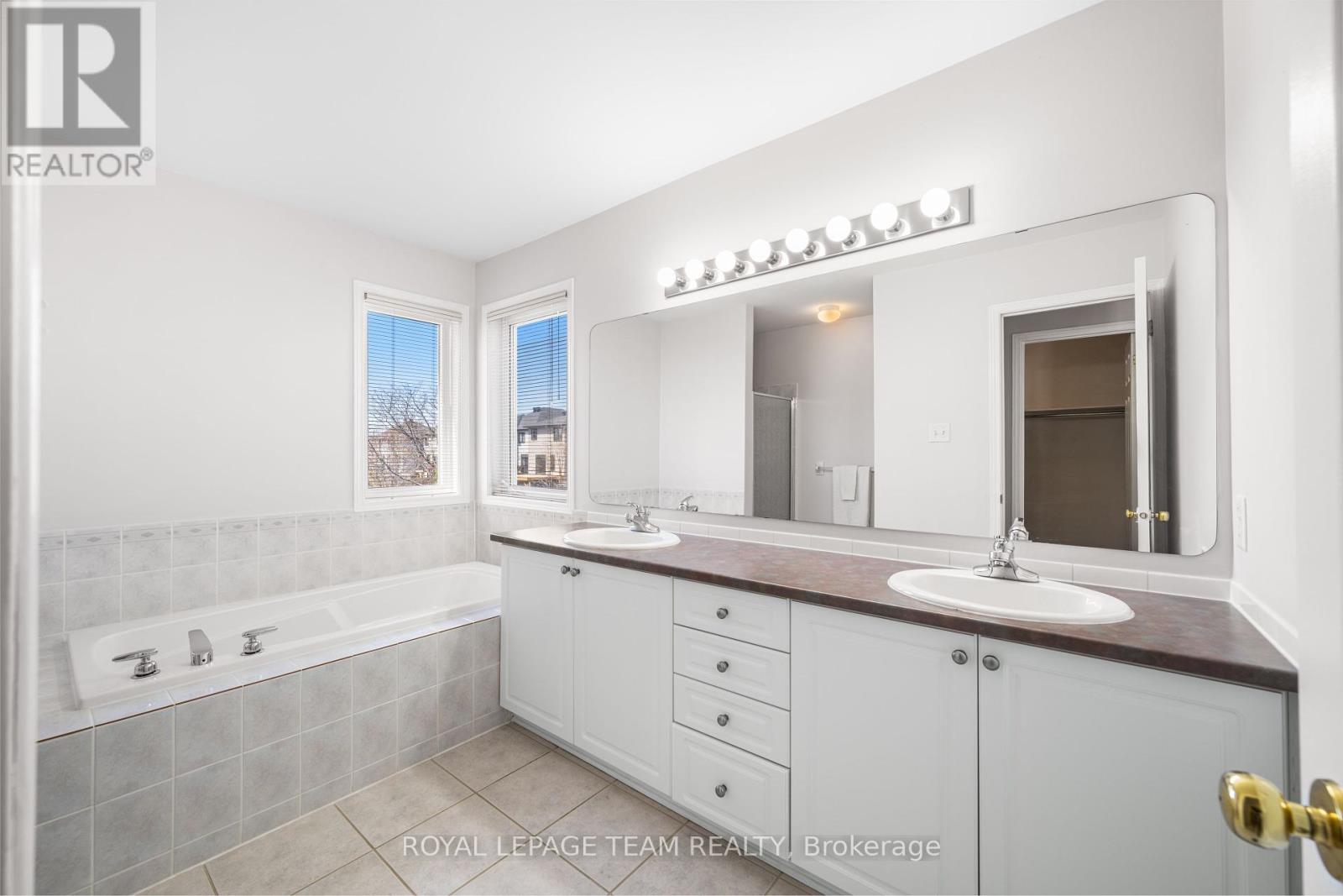 18 Tierney Drive, Ottawa, Ontario  K2J 4W2 - Photo 36 - X12341942