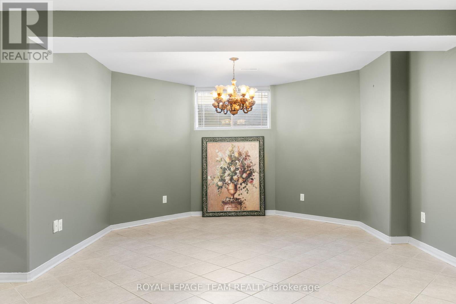 18 Tierney Drive, Ottawa, Ontario  K2J 4W2 - Photo 43 - X12341942