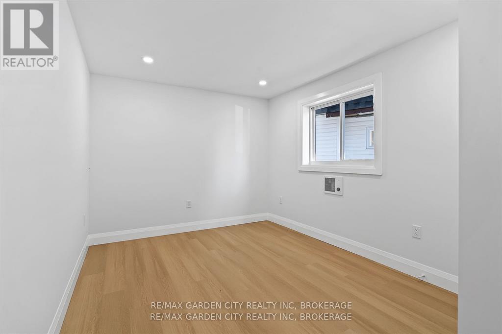235 Lincoln Road W, Fort Erie, Ontario  L0S 1B0 - Photo 14 - X12341927