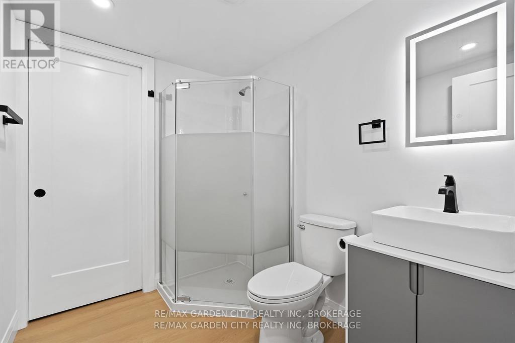 235 Lincoln Road W, Fort Erie, Ontario  L0S 1B0 - Photo 15 - X12341927