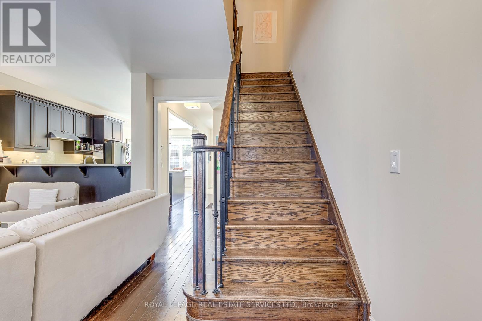 527 Sixteen Mile Drive, Oakville, Ontario  L6M 0P7 - Photo 23 - W12336711
