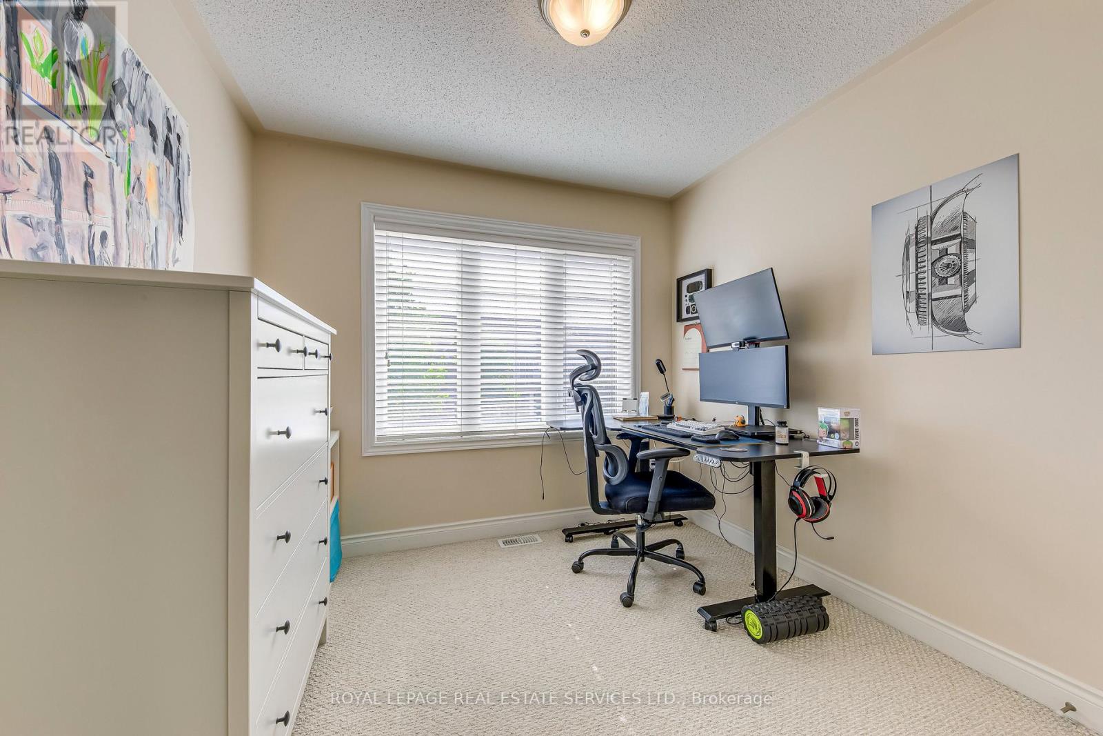 527 Sixteen Mile Drive, Oakville, Ontario  L6M 0P7 - Photo 32 - W12336711