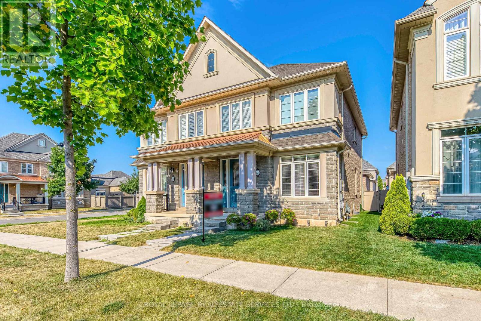 527 Sixteen Mile Drive, Oakville, Ontario  L6M 0P7 - Photo 3 - W12336711