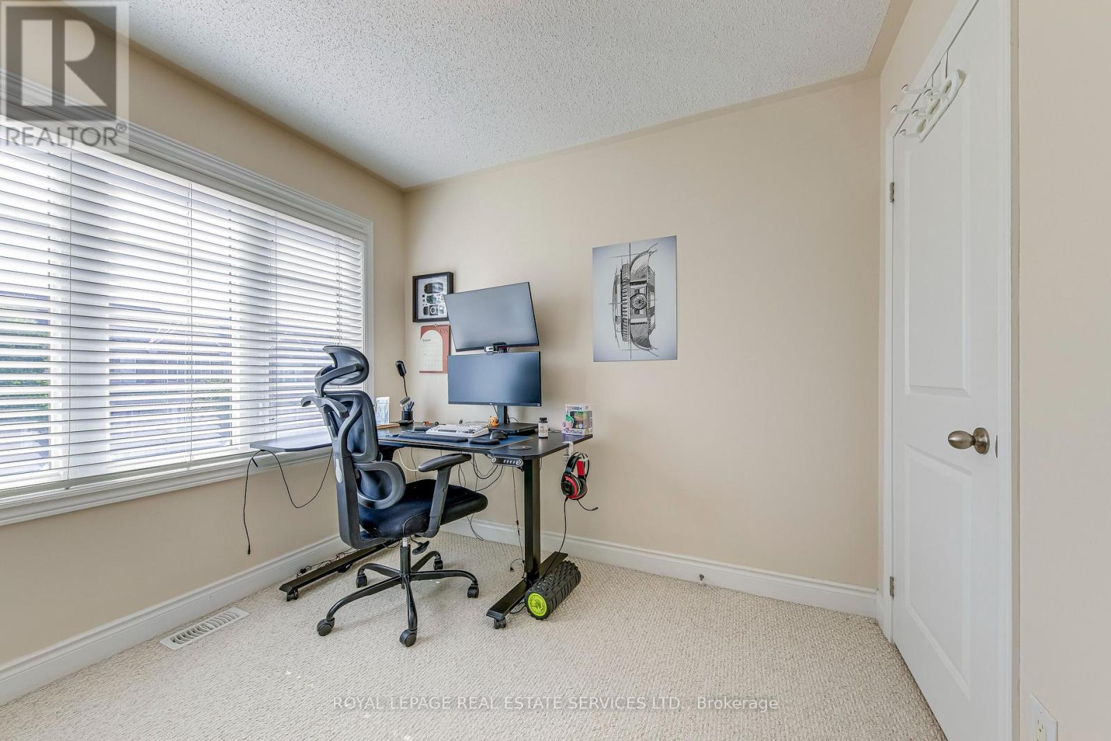 527 Sixteen Mile Drive, Oakville, Ontario  L6M 0P7 - Photo 33 - W12336711