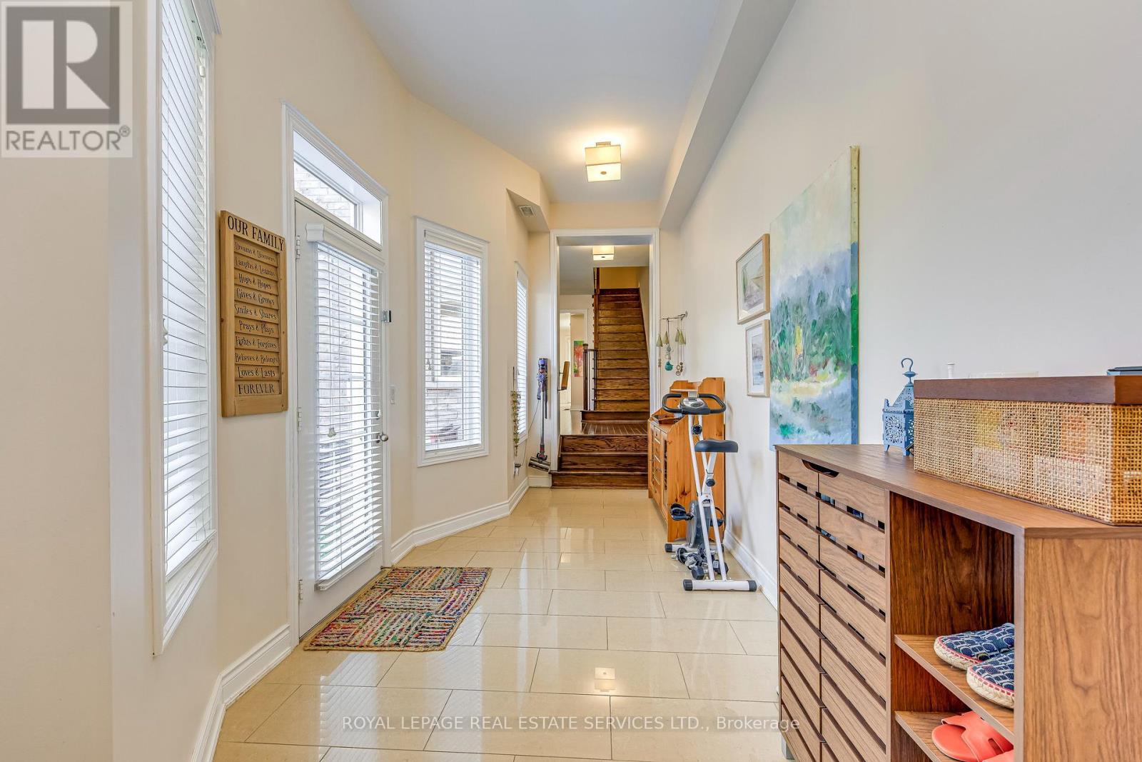527 Sixteen Mile Drive, Oakville, Ontario  L6M 0P7 - Photo 21 - W12336711