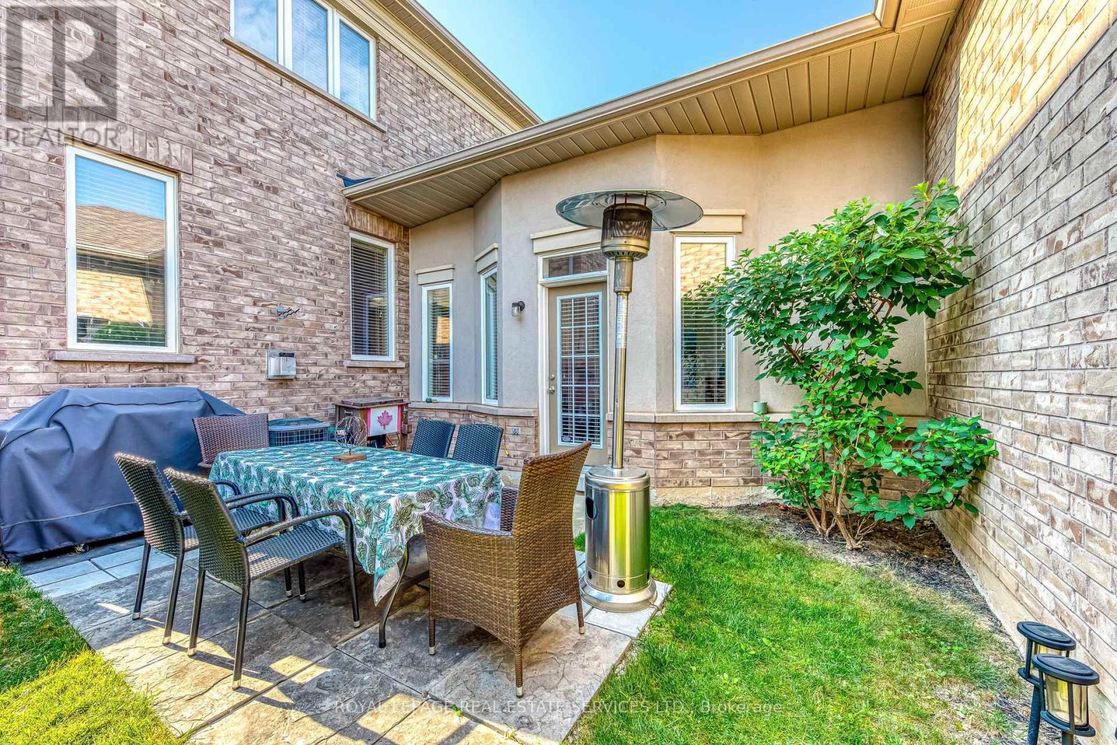 527 Sixteen Mile Drive, Oakville, Ontario  L6M 0P7 - Photo 43 - W12336711