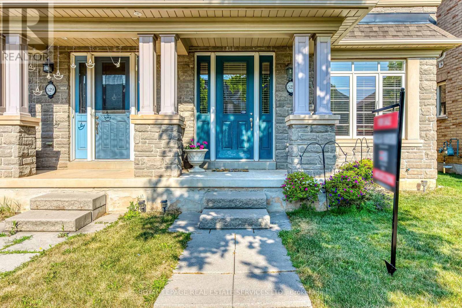 527 Sixteen Mile Drive, Oakville, Ontario  L6M 0P7 - Photo 5 - W12336711