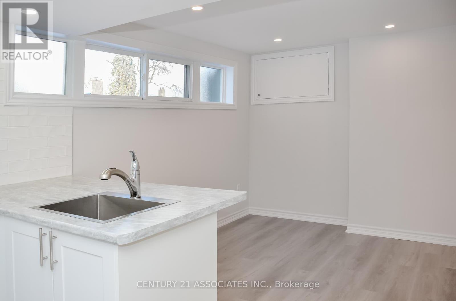 Bsmt - 75 Coney Road, Toronto, Ontario  M8Z 2K7 - Photo 12 - W12321142