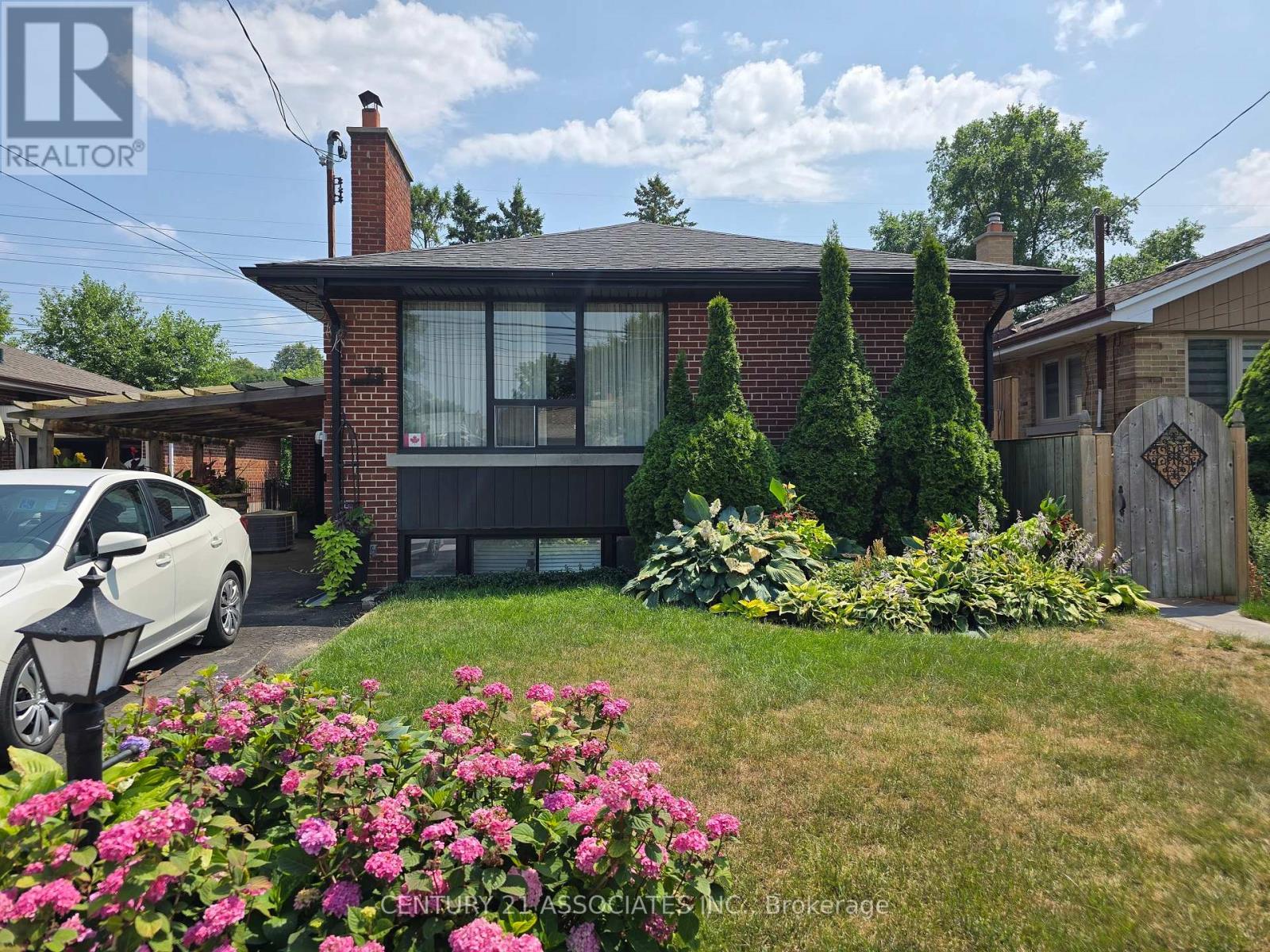 Bsmt - 75 Coney Road, Toronto, Ontario  M8Z 2K7 - Photo 1 - W12321142