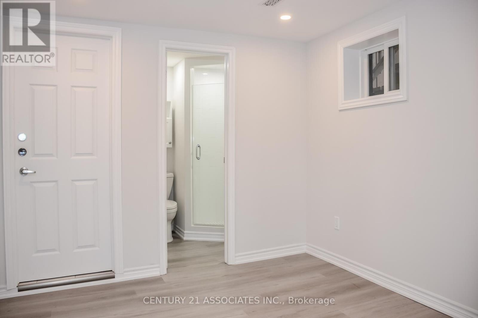 Bsmt - 75 Coney Road, Toronto, Ontario  M8Z 2K7 - Photo 16 - W12321142