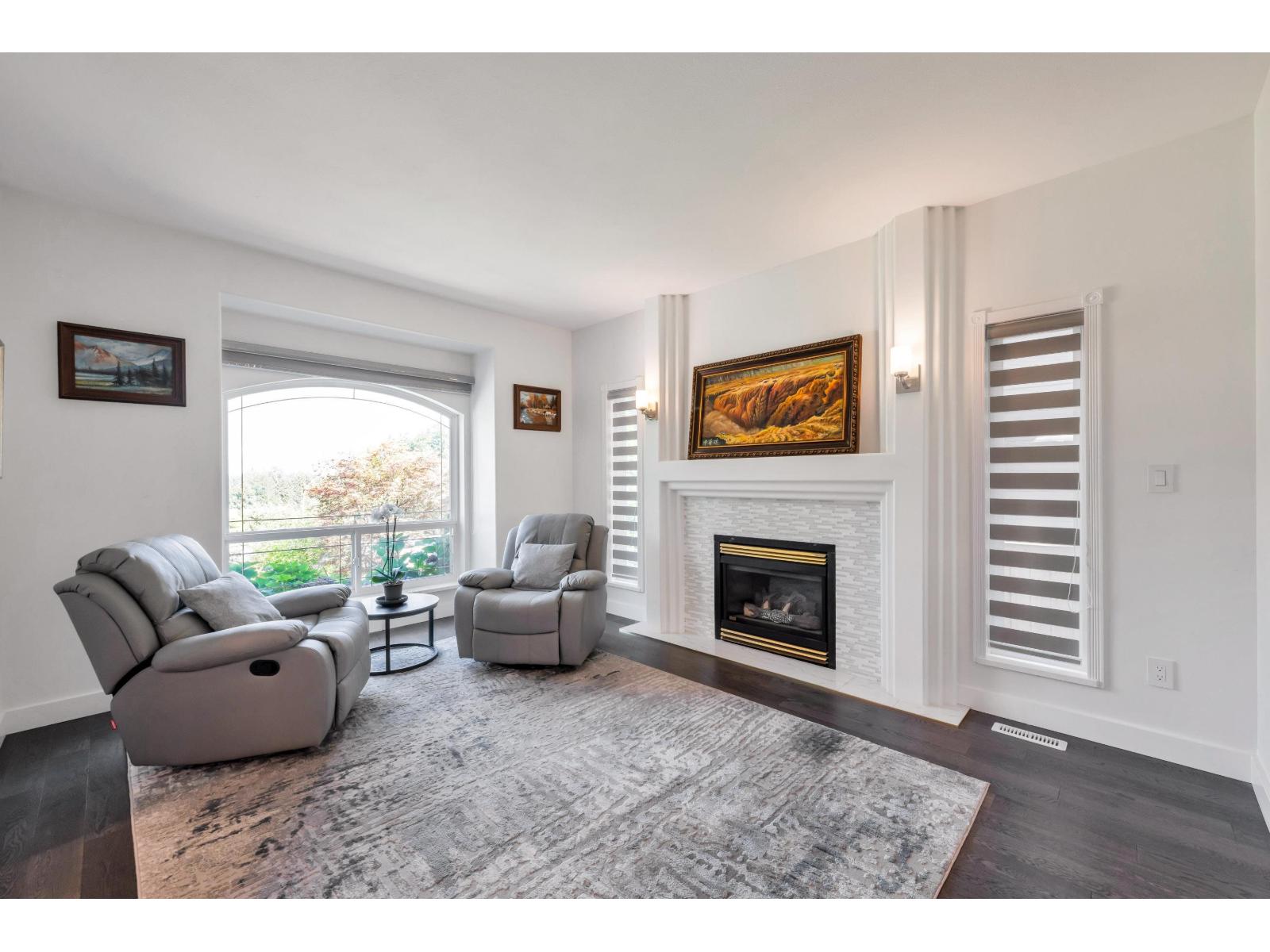 Property at 17802 100A AVENUE image 3