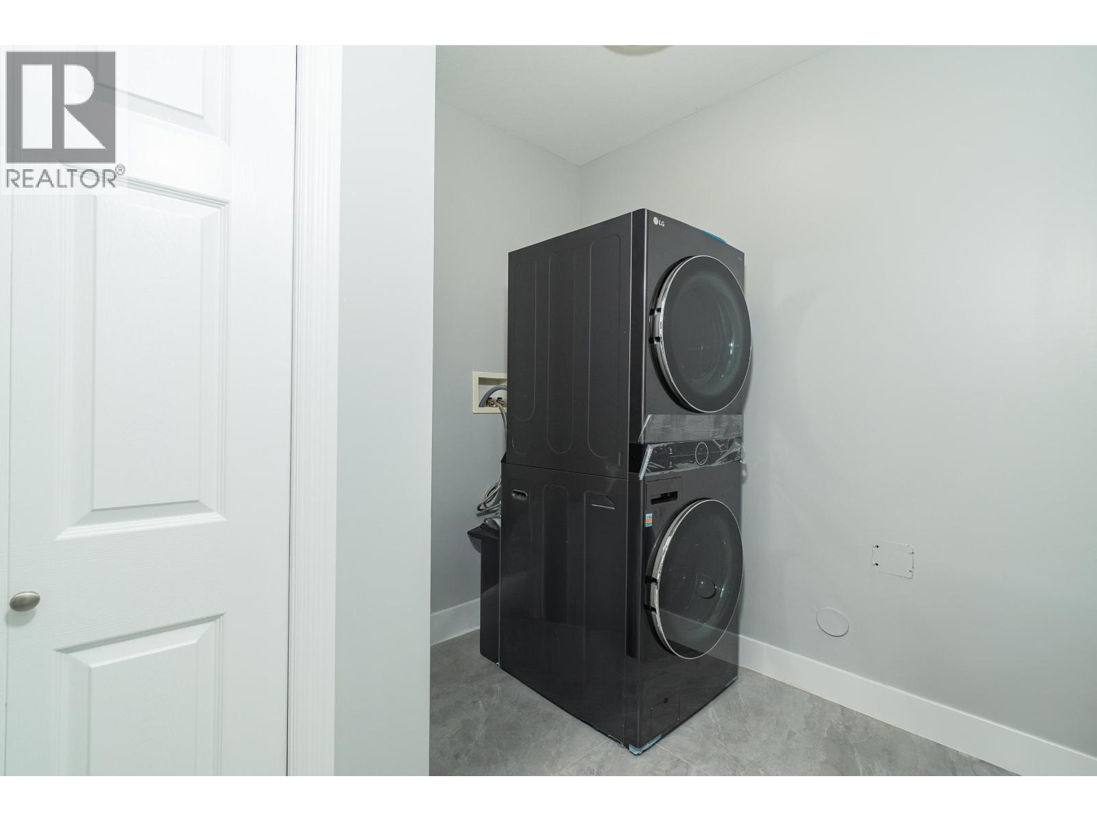 7 7060 Blundell Road, Richmond, British Columbia  V6Y 1J4 - Photo 5 - R3036222