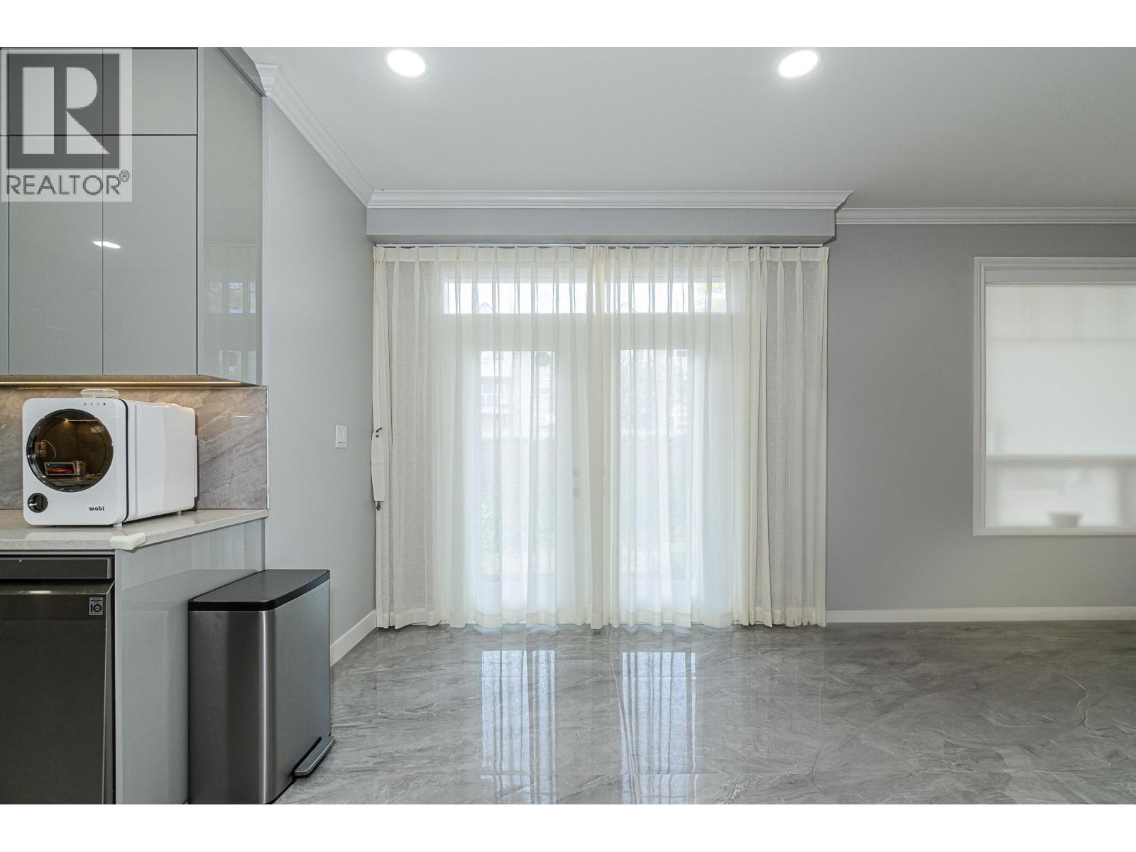 7 7060 Blundell Road, Richmond, British Columbia  V6Y 1J4 - Photo 12 - R3036222