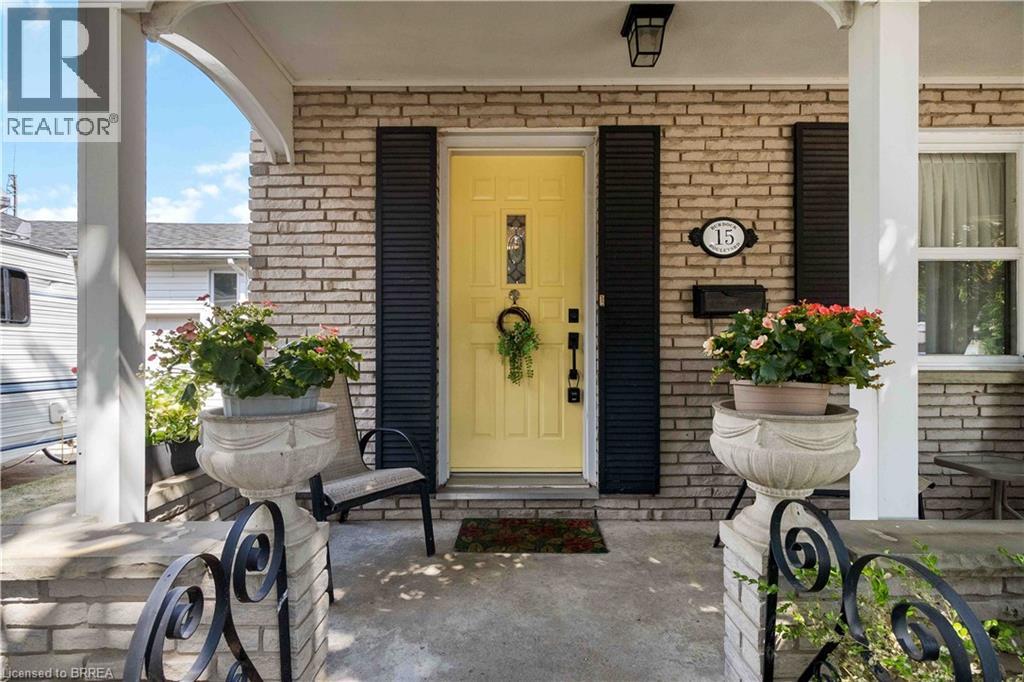 15 Burdock Boulevard, Brantford, Ontario  N3R 6B5 - Photo 6 - 40759240