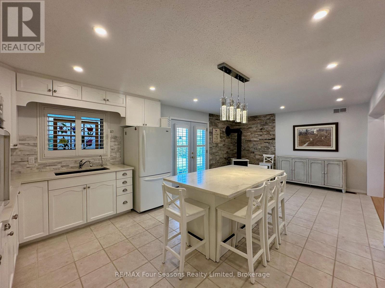 6853 Pine Plains Road, Adjala-Tosorontio, Ontario  L0M 1J0 - Photo 13 - N12341897