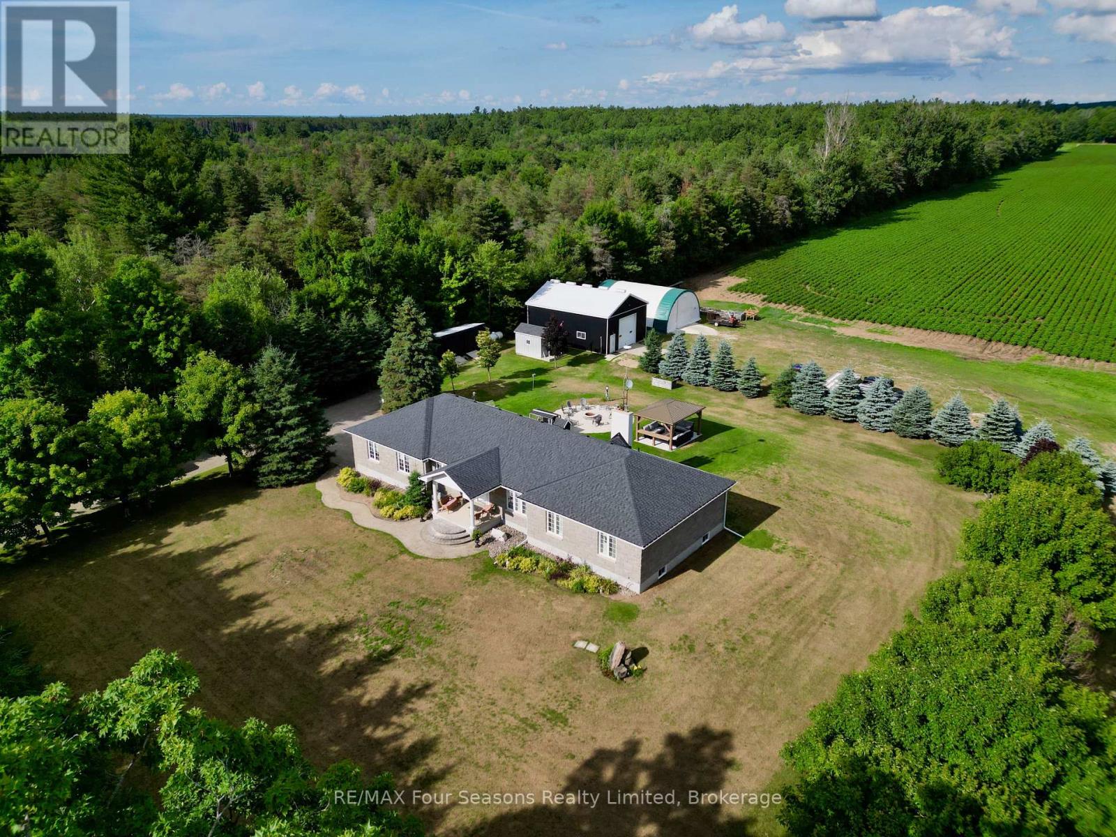 6853 Pine Plains Road, Adjala-Tosorontio, Ontario  L0M 1J0 - Photo 8 - N12341897