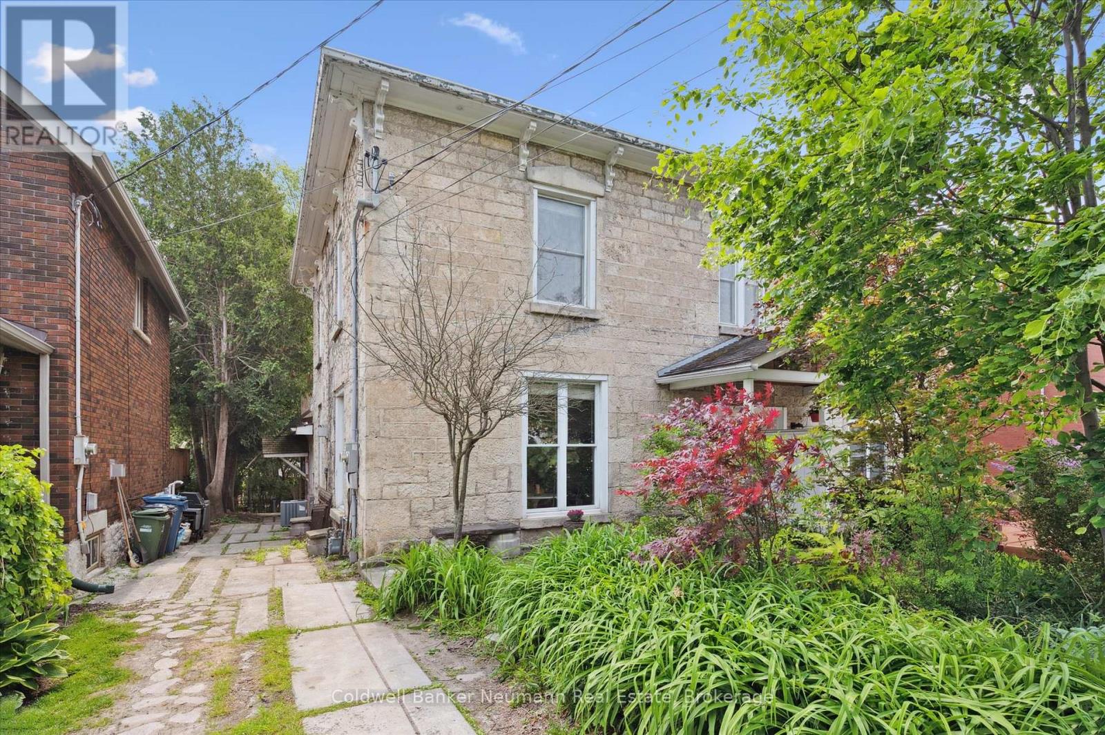 36 Waterloo Avenue, Guelph, Ontario  N1H 3H5 - Photo 2 - X12341966