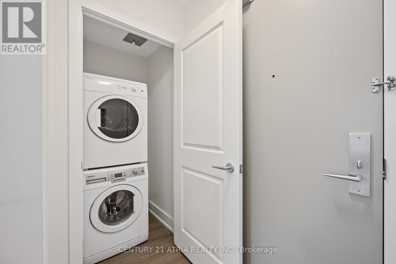 1015 - 180 Enterprise Boulevard, Markham, Ontario  L6G 0G4 - Photo 17 - N12339213