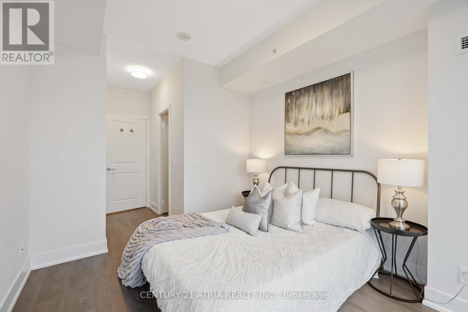 1015 - 180 Enterprise Boulevard, Markham, Ontario  L6G 0G4 - Photo 13 - N12339213