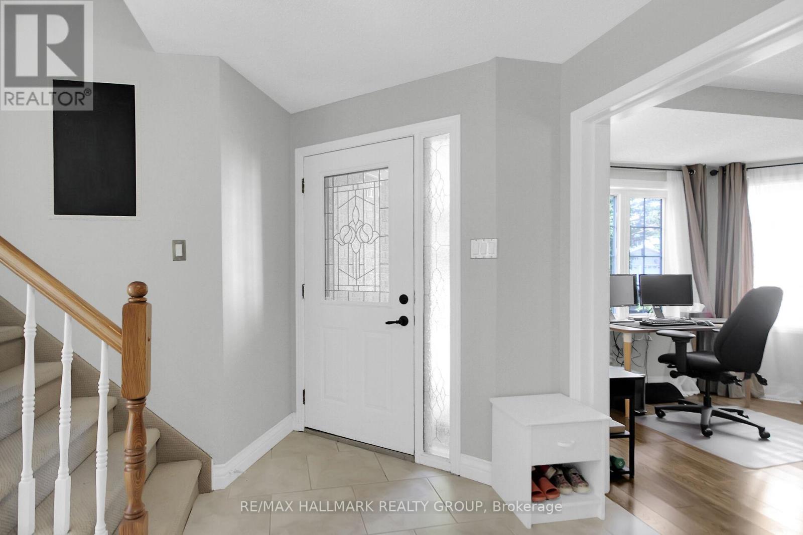 Property at 1661 KINDERSLEY AVENUE image 4