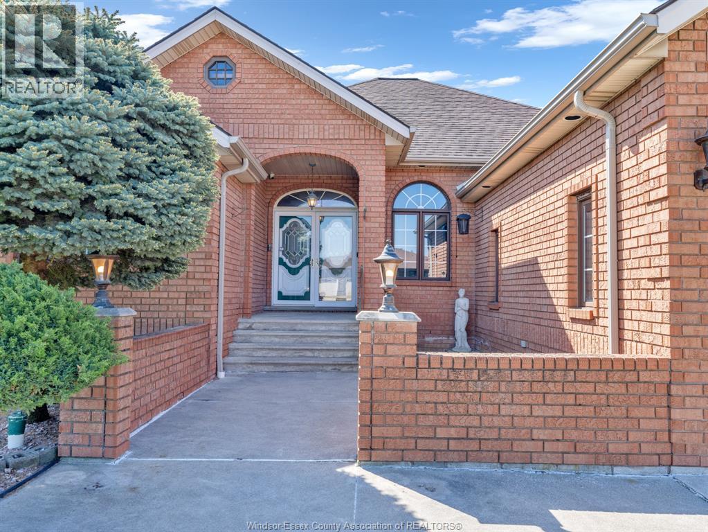 Property at 2747 LIONEL DRIVE image 4