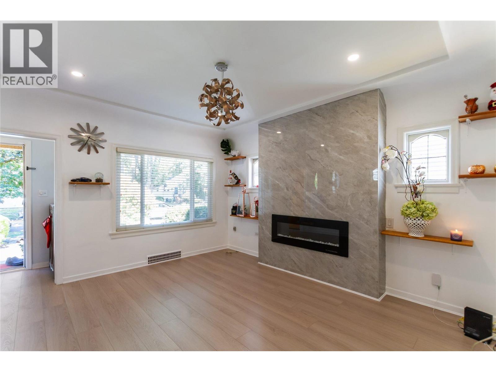136 E 45th Avenue, Vancouver, British Columbia  V5W 1W9 - Photo 4 - R3035557