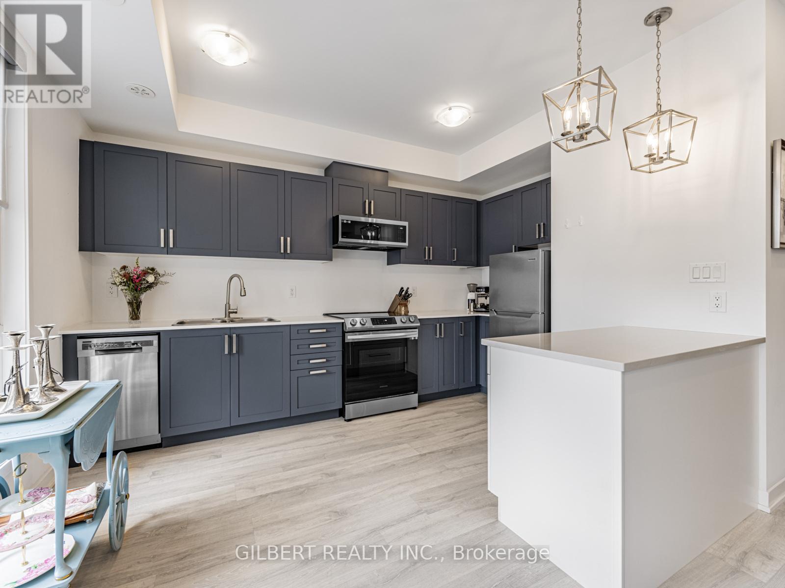Property at 9 - 10 MARQUETTE AVENUE image 4