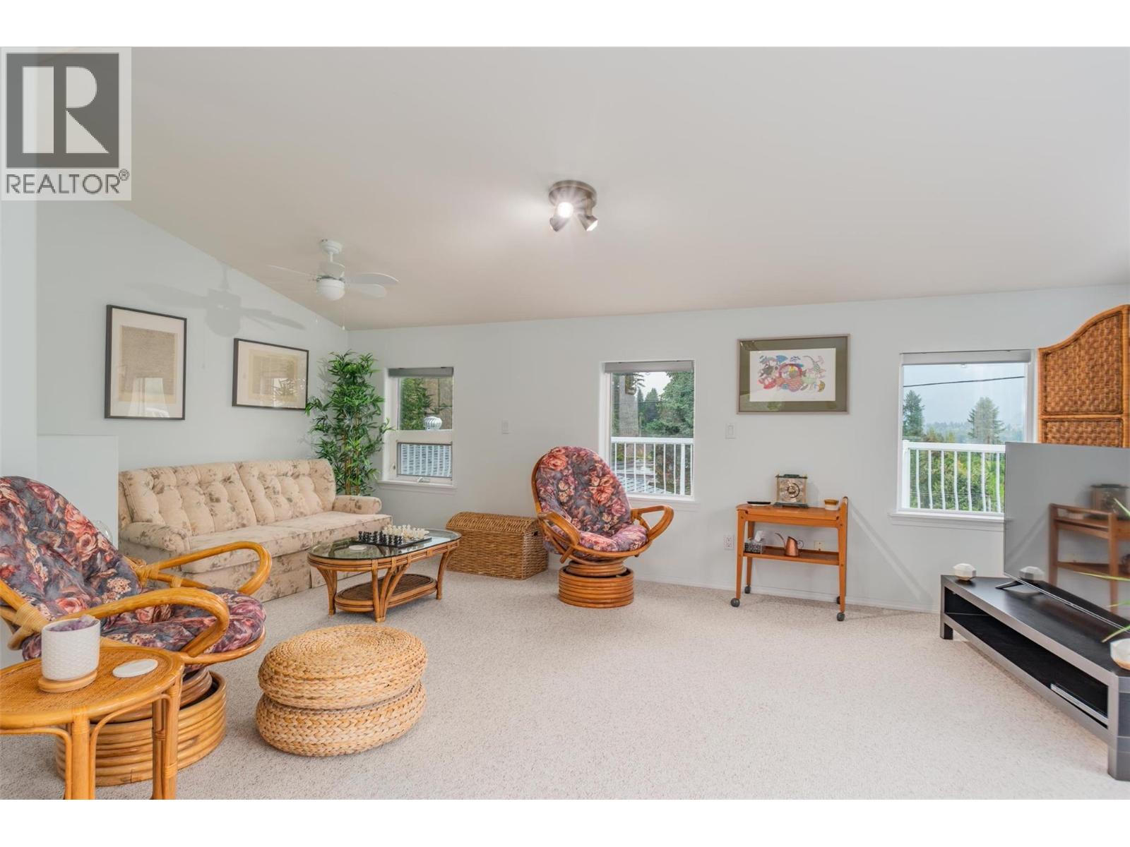 3101 4th Avenue, Castlegar, British Columbia  V1N 2S5 - Photo 38 - 10359224