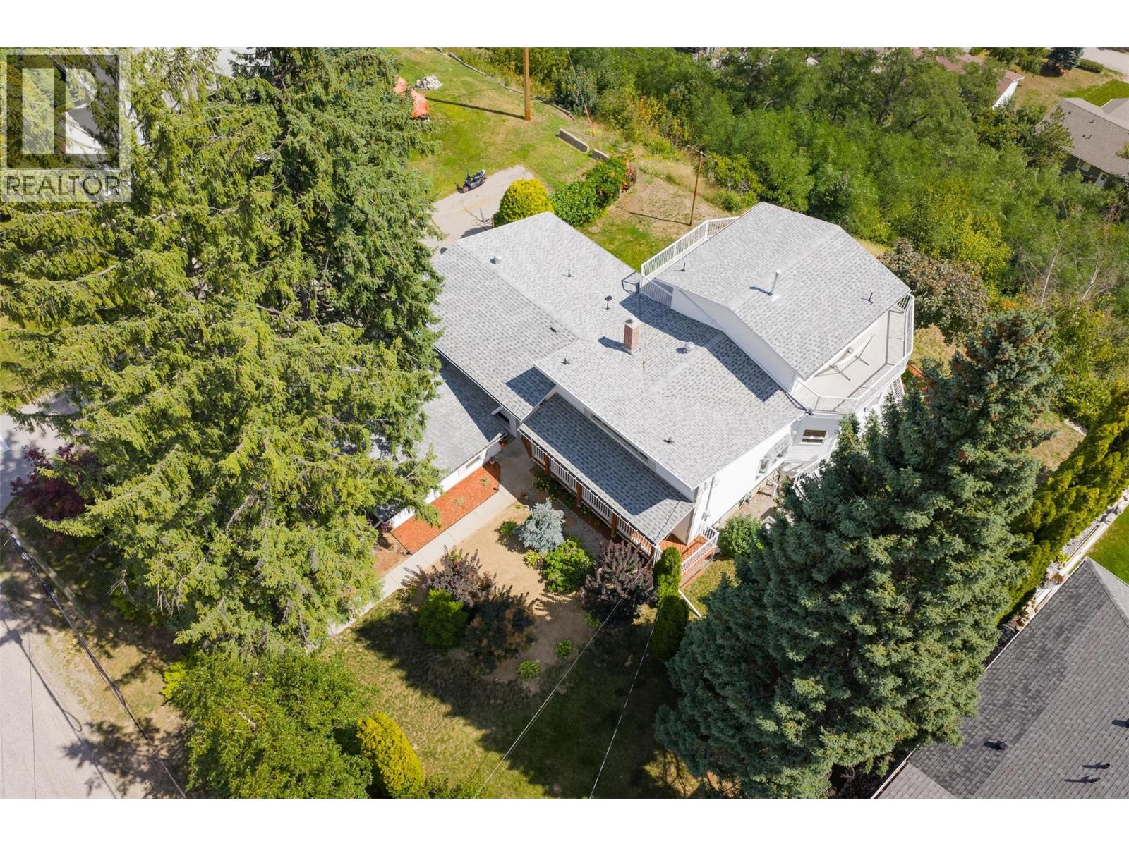 3101 4th Avenue, Castlegar, British Columbia  V1N 2S5 - Photo 4 - 10359224
