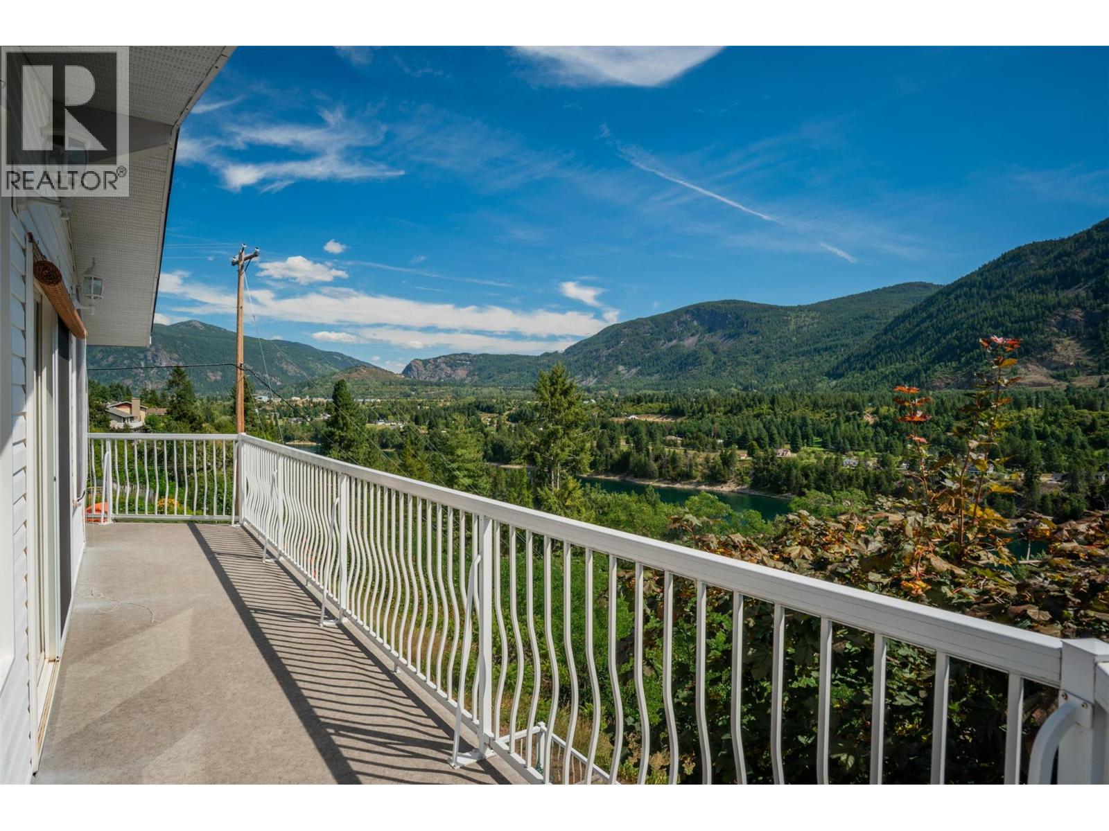 3101 4th Avenue, Castlegar, British Columbia  V1N 2S5 - Photo 65 - 10359224