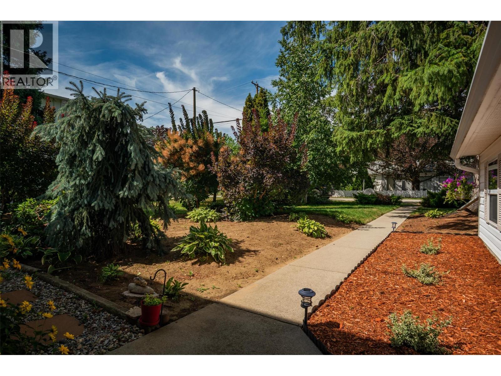 3101 4th Avenue, Castlegar, British Columbia  V1N 2S5 - Photo 77 - 10359224