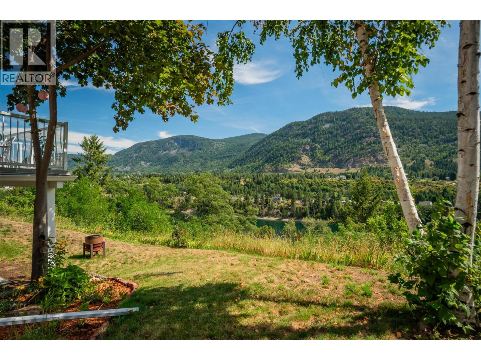 3101 4th Avenue, Castlegar, British Columbia  V1N 2S5 - Photo 90 - 10359224