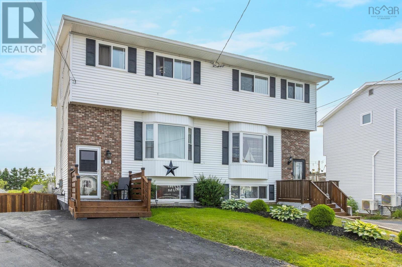 Property at 19 Adele Court image 1