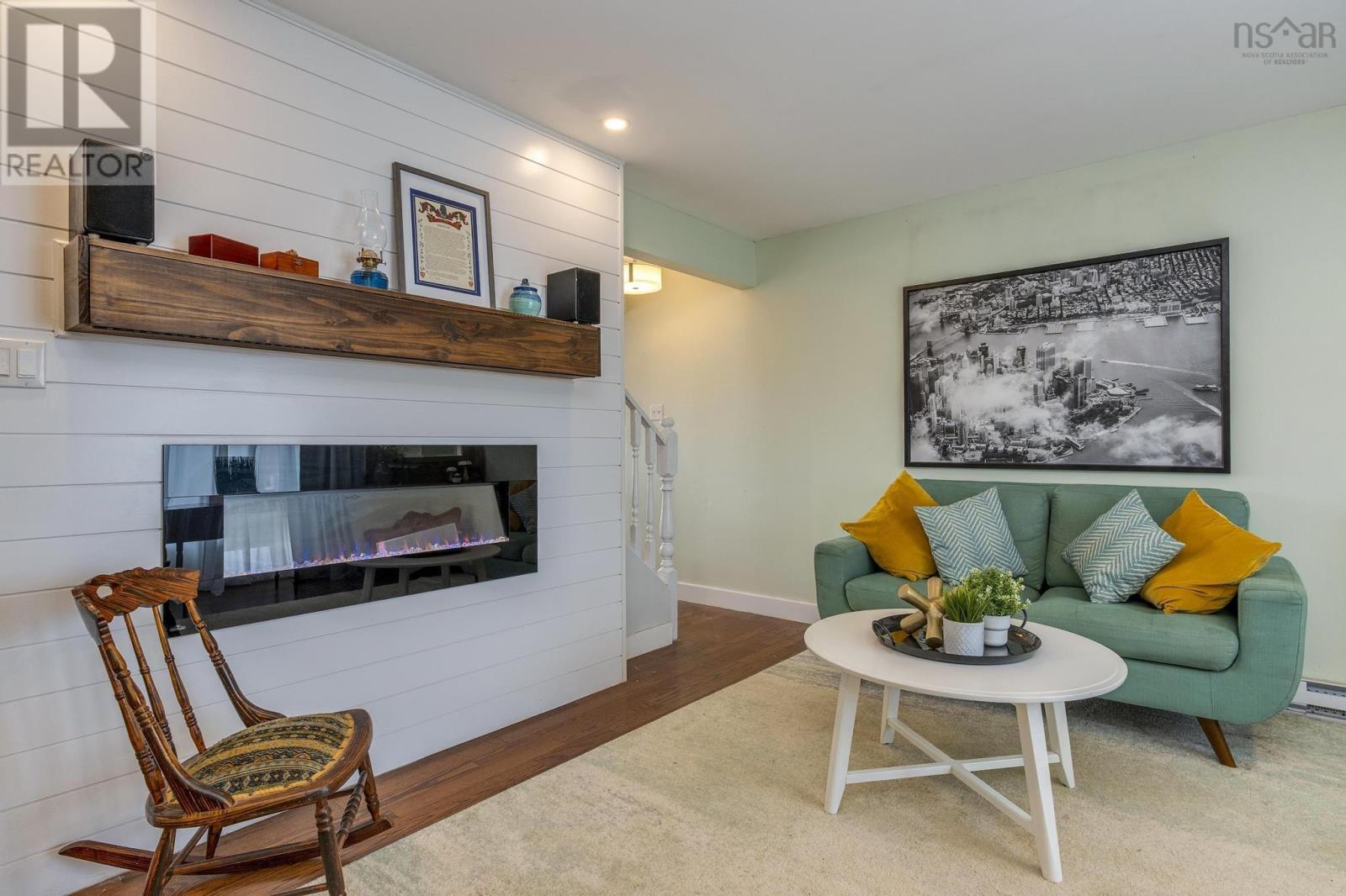 Property at 19 Adele Court image 3