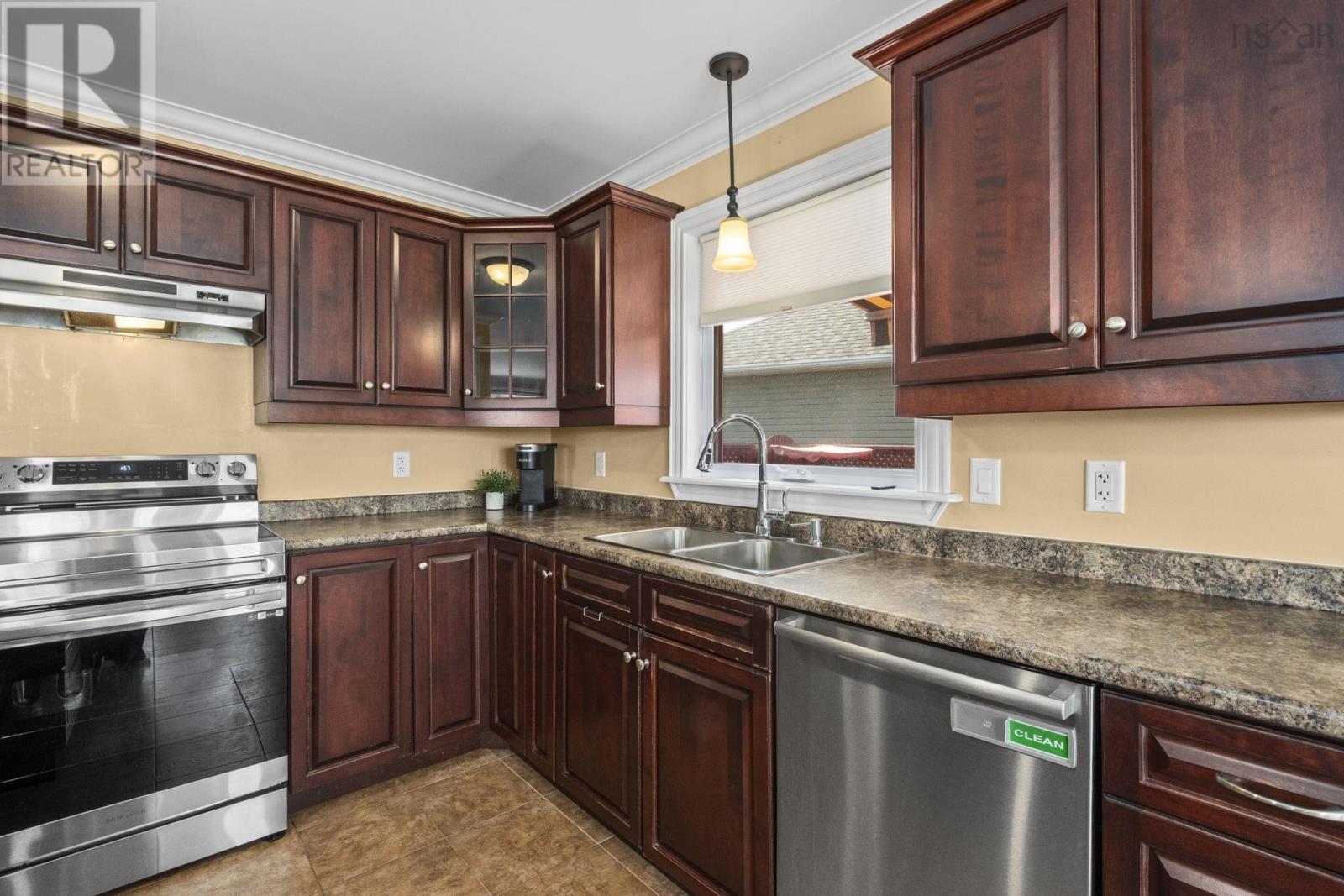 5 Lucy Court, Middle Sackville, Nova Scotia  B4E 0C8 - Photo 18 - 202520354