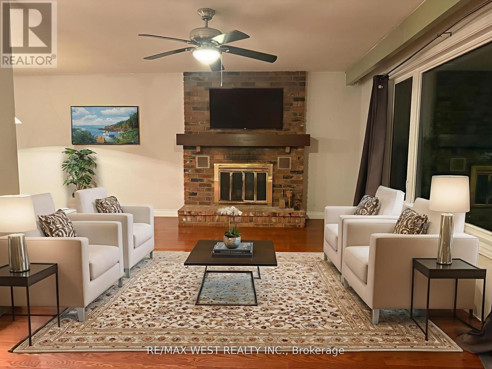 Property at 61 ROMFIELD CIRCUIT image 4