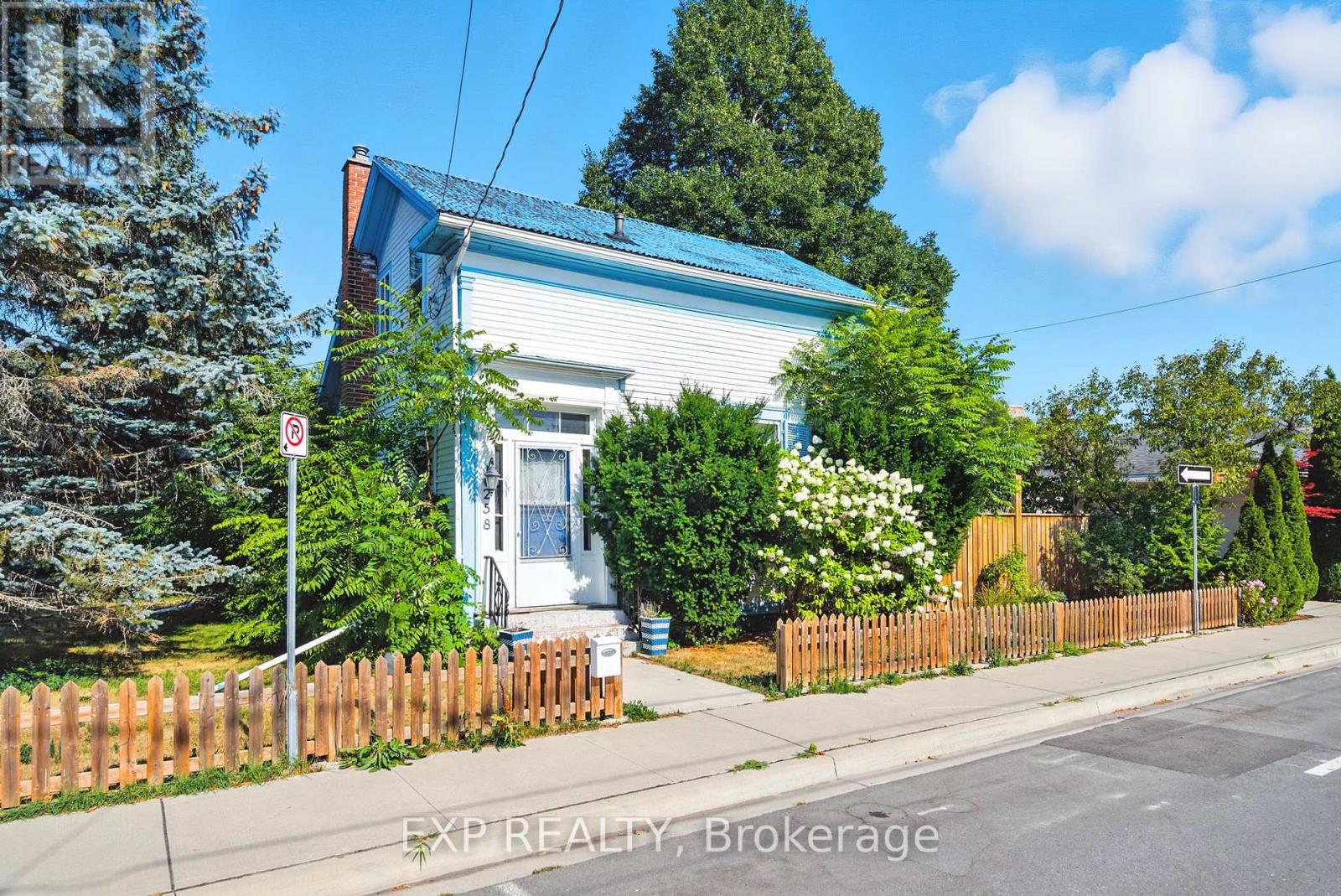 Property at 258 MATHEW STREET image 2