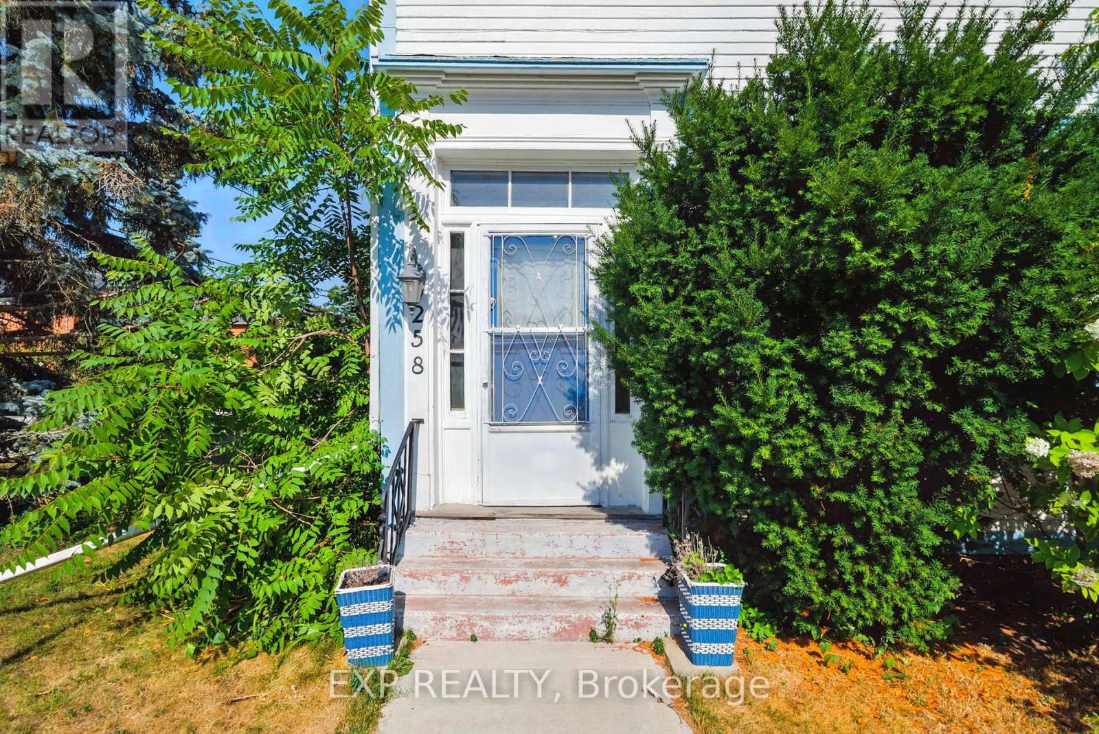 Property at 258 MATHEW STREET image 4