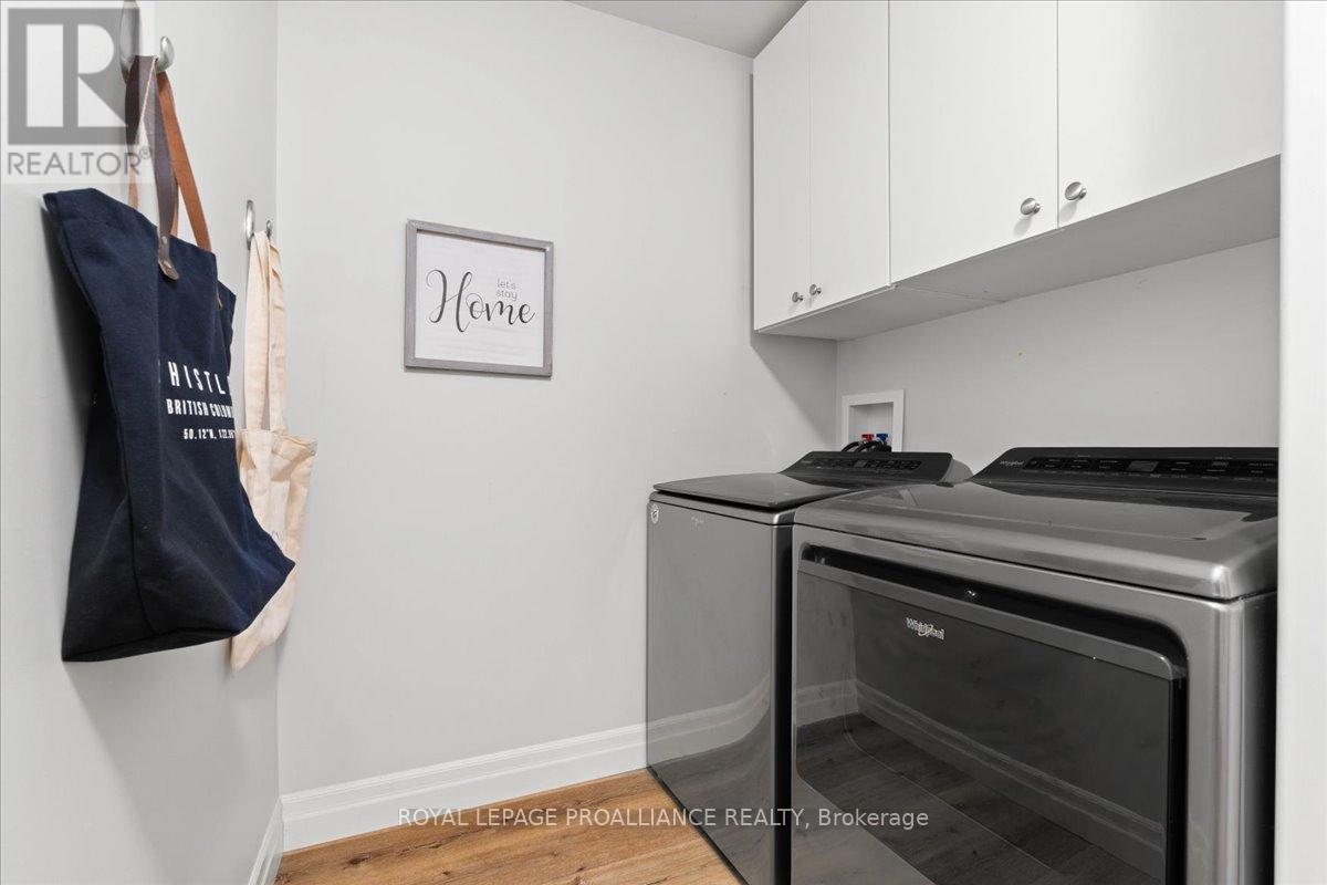 39 Hillside Meadow Drive, Quinte West, Ontario  K8V 0J5 - Photo 22 - X12342047