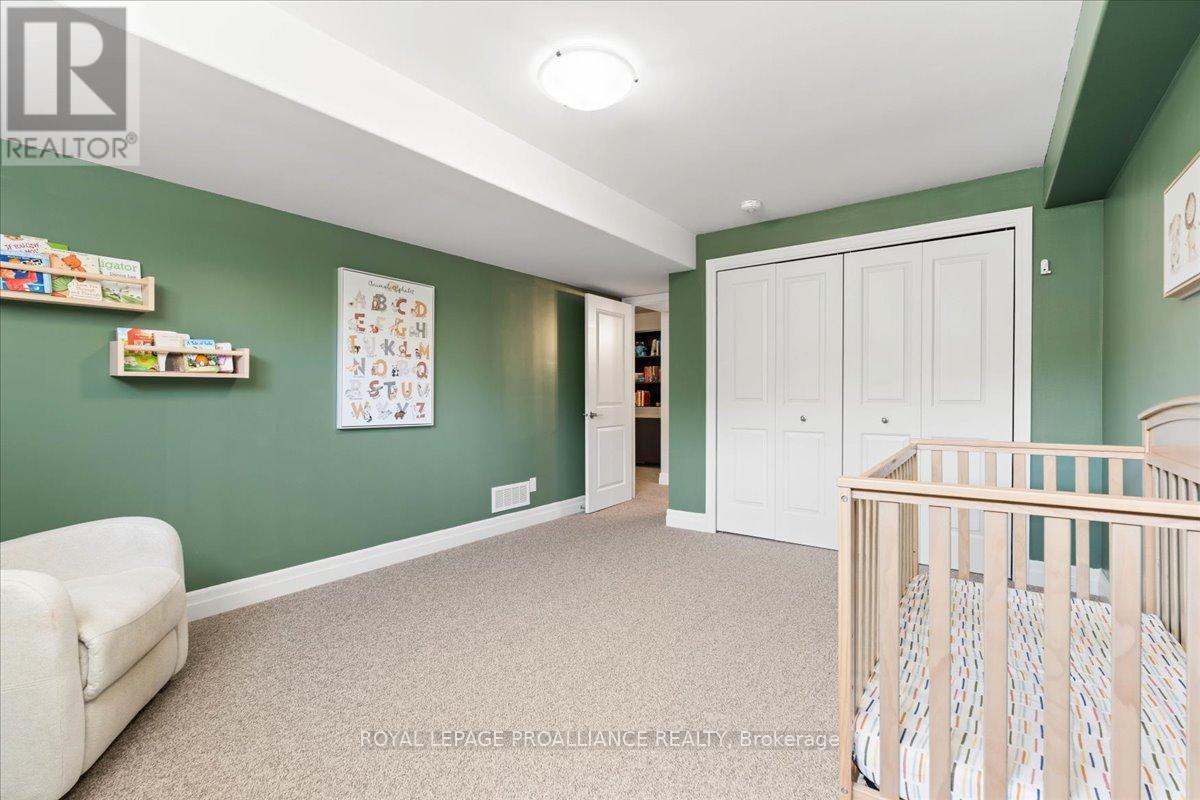 39 Hillside Meadow Drive, Quinte West, Ontario  K8V 0J5 - Photo 27 - X12342047