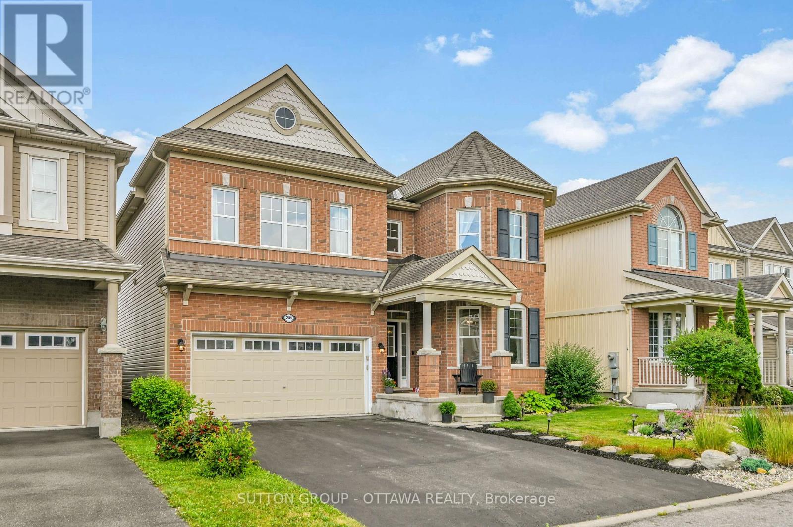209 Dutchmans Way, Ottawa, Ontario  K2J 5W5 - Photo 2 - X12342012