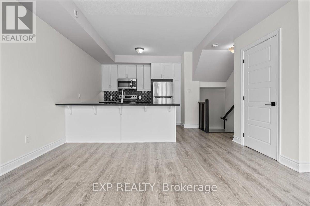 625 Makwa Private, Ottawa, Ontario  K1K 5A4 - Photo 10 - X12342023