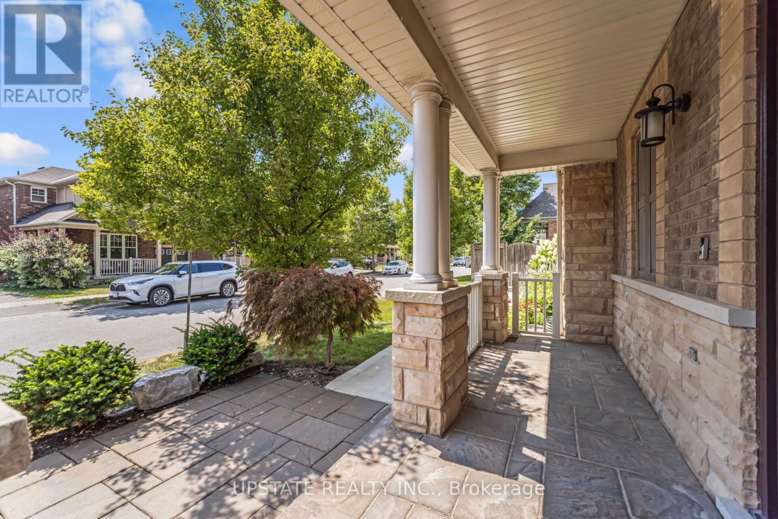 Property at 700 GERVAIS TERRACE image 3
