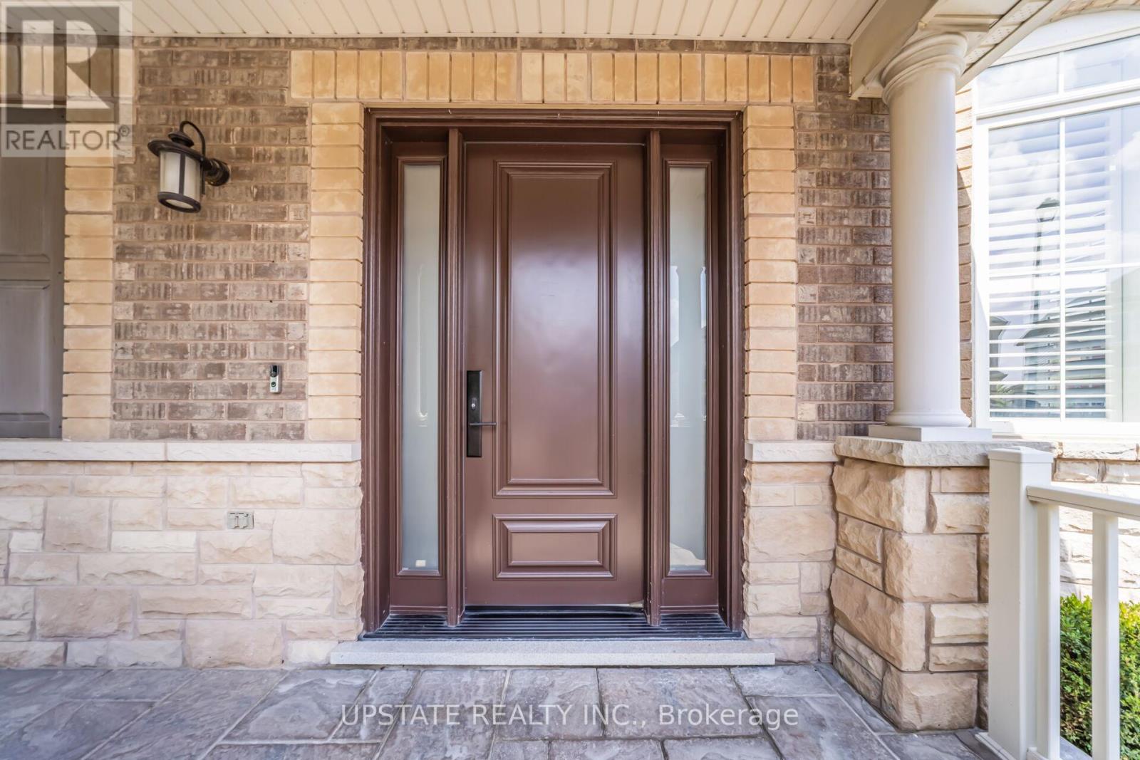 Property at 700 GERVAIS TERRACE image 4