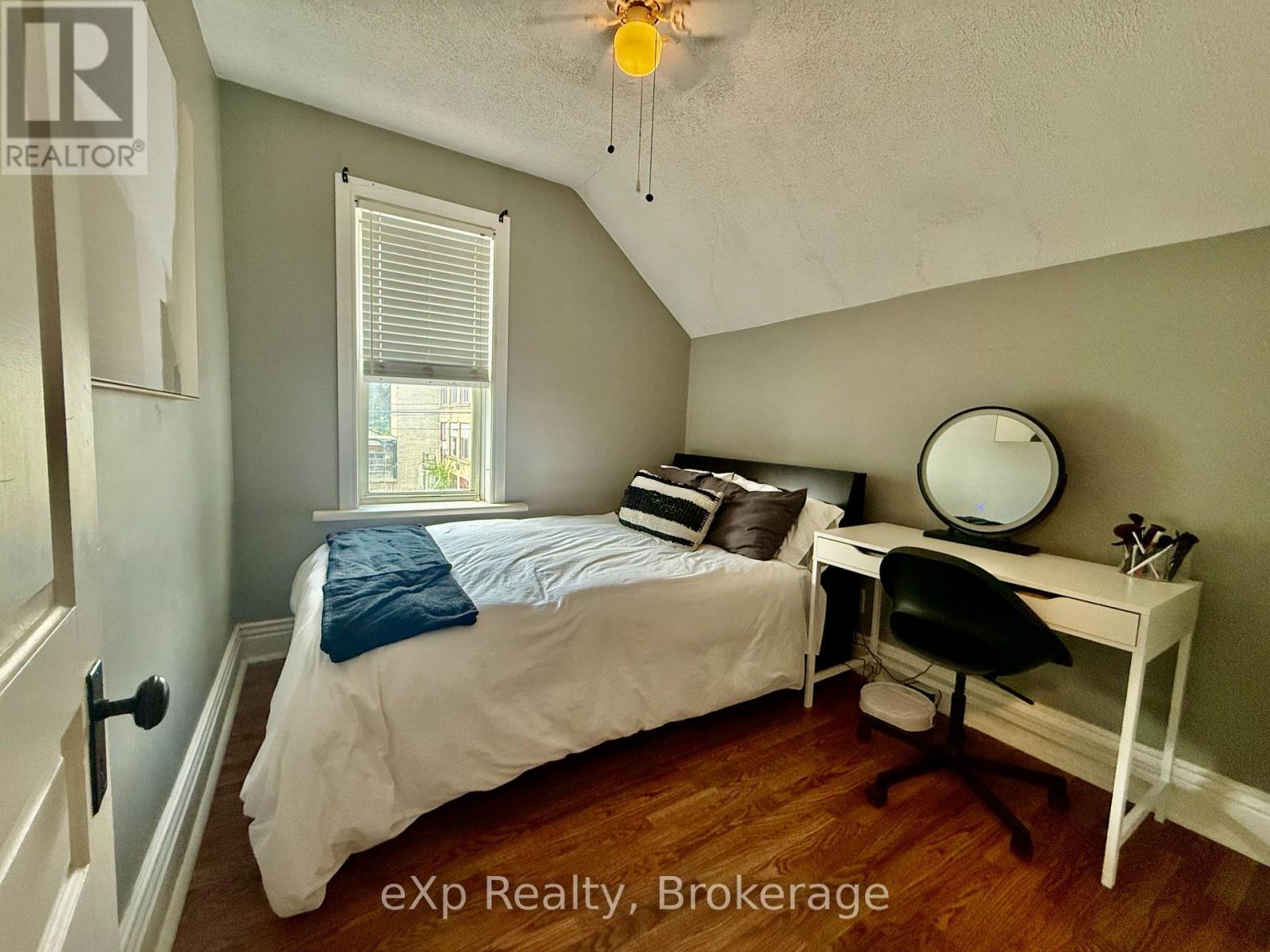 605 10th Avenue, Hanover, Ontario  N4N 2P6 - Photo 13 - X12342004