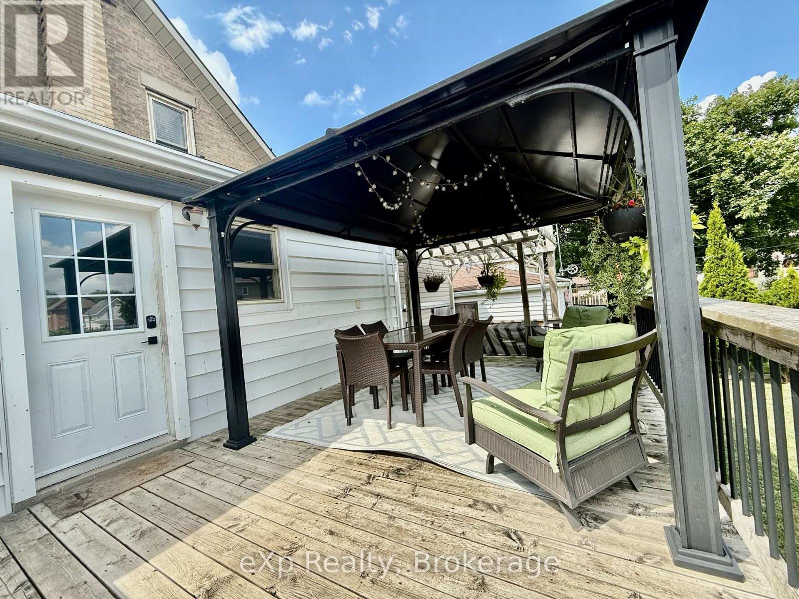 605 10th Avenue, Hanover, Ontario  N4N 2P6 - Photo 17 - X12342004