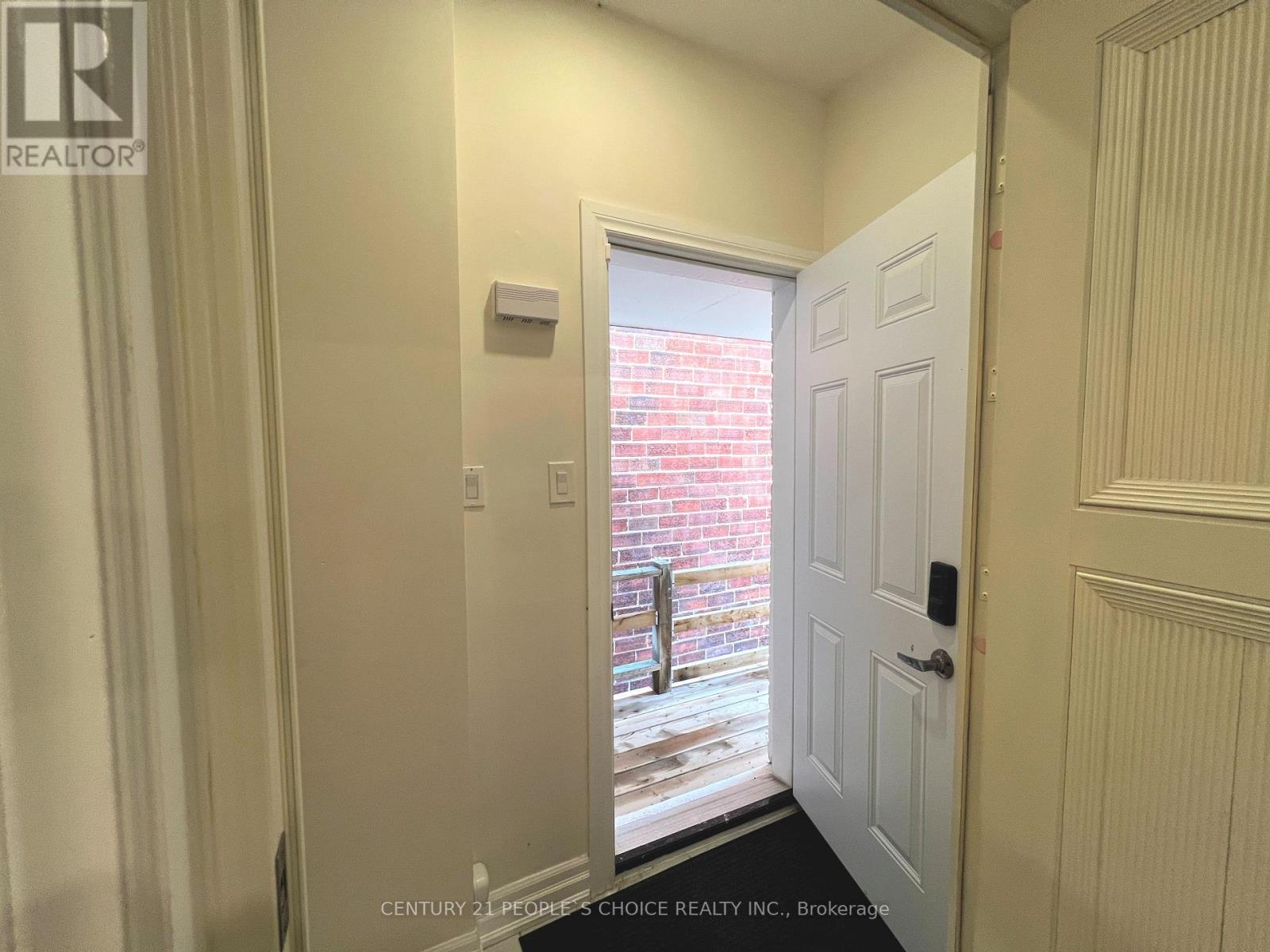 4927 Victoria Avenue, Niagara Falls (Cherrywood), Ontario  L2E 4C7 - Photo 15 - X12341710